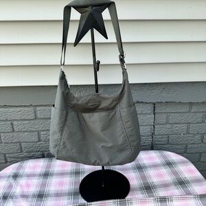 baggallini hand bag 12Wx13Hx5.5Deep